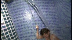 So sprchovaním v horúčavách opatrne, myslite na zdravie pokožky