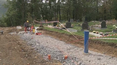 Na bývalom cintoríne je parkovisko. Má sa zmeniť na dôstojné miesto