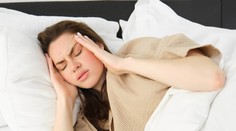 Počujete pri vstávaní hlasnú ranu? Môže ísť o syndróm explodujúcej hlavy