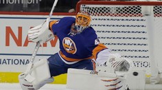 Slováci v noci na stredu nebodovali. Halák i Budaj s prehrami