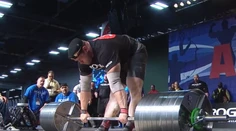 VIDEO: Na hranici možností. Ruský silák zdvihol 426 kg a začala z neho tryskať krv