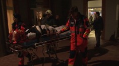 Žena takmer doplatila na svoju nepozornosť, nešťastne spadla do šachty