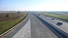 Uzáveru D1 v smere zo Senca do Bratislavy ukončili skôr, než sa plánovalo. Pribudlo však výrazné obmedzenie