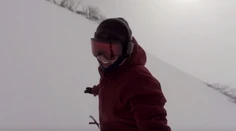 Žena sa nakrútila pri snowboardovaní. To, čo potom našla na videu ju šokovalo