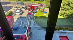 Poplach v parlamente. Hasiči preverovali podozrivú zásielku