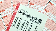 Čísla do lotérie jej vybrala umelá inteligencia. Vyhrala obrovskú sumu