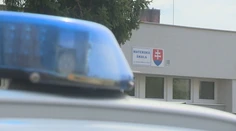 Dvojičky priniesli striekačky do škôlky z domu. Ich matka je údajne narkomanka