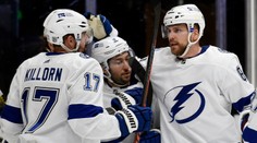 VIDEO: Černák prispel asistenciou k výhre Tampy, Dallas so Sekerom prehral na ľade Floridy