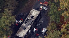 Telá spálených dôchodcov z autobusu budú vyťahovať ešte tri dni