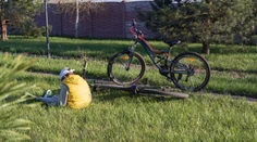 Tragický začiatok prázdnin. Chlapec (†13) spadol z bicykla, o dva dni náhle zomrel