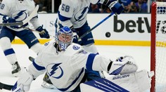 Frajer na záver: Brankár Tampy Bay privádzal hráčov súpera do zúfalstva. Predviedol skvelé zákroky