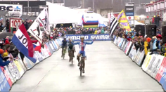 Trapas českého cyklistu. Myslel si, že je majster sveta, do cieľa mu chýbalo ešte kolo