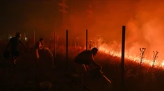 Dovolenkové krajiny sú v plameňoch. Naprieč južnou Európou sa šíria lesné požiare