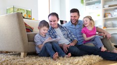 Českí homosexuáli si budú môcť osvojiť nevlastné deti