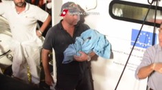 Príbeh so šťastným koncom. Na lodi plnej migrantov porodila synčeka