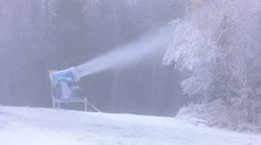 Lyžiari sa majú na čo tešiť. V Jasnej a vo Vysokých Tatrách už zasnežujú zjazdovky