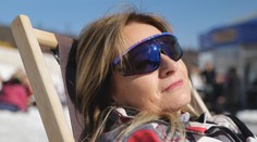 Jarné slnko láka von a poteší, no môže pokožku spáliť aj viac než to letné