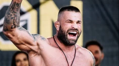 Novinár blízky Vémolovi neverí, že bojovník je vinný. Legenda MMA sa mala zapliesť s nesprávnymi ľuďmi
