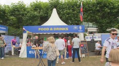 V jednej z najväčších fanzón ME vo futbale nájdete aj slovenský stánok. Jeho špecialitou je biela káva