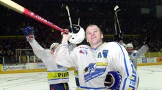 Obrovská pocta pre slovenský hokej. Legendárneho útočníka uvedú do Siene slávy IIHF