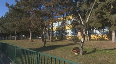 Radosť z otvorenej školy vo Veľkom Krtíši vydržala dva dni