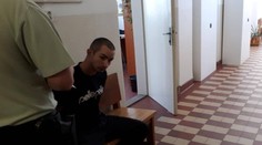 Napadol nepočujúceho muža v centre Bratislavy: Sudca už rozhodol o jeho väzbe