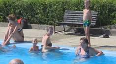 Mokré plavky môžu spôsobiť vážne problémy. Lekár varuje pred infekciami