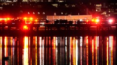 Lietadlo sa náhle neprirodzene naklonilo a lietali z neho iskry, uviedol pre CNN očitý svedok