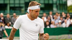 Molčan sa na Wimbledone prebojoval už do 3. kola, Američana Girona zdolal hladko v troch setoch