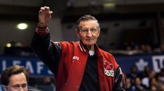 Smutná správa. Vo veku 82 rokov zomrel otec Waynea Gretzkého