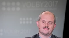 Marian Kotleba výsledky akceptuje, tvrdí, že to bol neférový boj