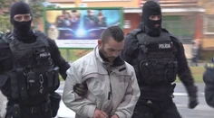 Údajný vrah a násilník z Považia sa postavil pred súd, skončil vo väzbe