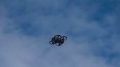 Neidentifikované drony lietali nad štyrmi dánskymi letiskami. Jedno museli dočasne uzavrieť