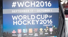 Tím Európa bude hrať v modrých dresoch, v znaku je hokejka a písmeno E