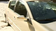 Gigantické  krúpy ničili autá a mesto vytopilo iba za pár minút