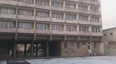 Tragédia na Kysuciach: Študent vypadol z balkóna na internáte!