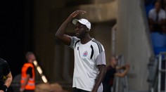 Problémy v ofenzíve nekončia, Touré bude mať pred dôležitým súbojom poradcov. Lídrovi vyčíta to isté, čo Weiss