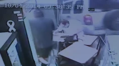 Vodič si pomýlil brzdu a plyn. Vletel do reštaurácie a zabil muža