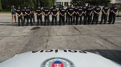 Maďari si vyžiadali našich policajtov, budú dohliadať na utečencov