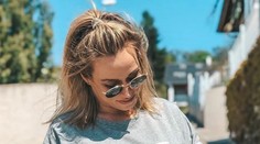 Čerstvá mamina Katka Jakeš zverejnila prvý záber dcérky Izabelky