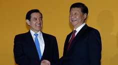 Historické FOTO. Prezidenti Číny a Taiwanu si podali ruky