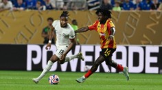 VIDEO: Chelsea zvládla rolu favorita, Bocu Juniors zaskočili amatéri