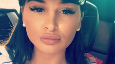 Plačková si opäť obliekla svadobné šaty. Pôsobila desivo