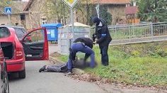 Brutálna vražda seniorky v Prahe. Udusiť ju mal muž, ktorý jej prišiel vyčistiť komín