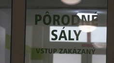 Pôrodnosť na Slovensku klesá na najhoršie čísla za 100 rokov. Našli sme nemocnicu, ktorá sa úplne vymyká štatistikám