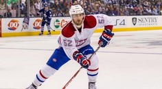 Hráč reflexívne hokejkou zmaril istý gól