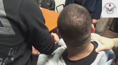 Policajt z elitného útvaru údajne žiadal od dievčaťa (13) nahé fotky a videá. Zisťovali sme, prečo je na slobode