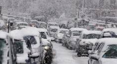 Vodiči majú v zime dve povinnosti navyše: O jednej niektorí ani nechyrujú