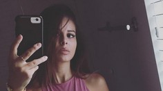 Bagárová v presvitajúcom body. Veď už mohla byť aj nahá