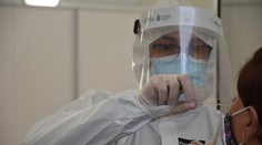 Počet obetí COVID-19 prekonal na Slovensku prvú tisícku. Pribudli aj stovky infikovaných